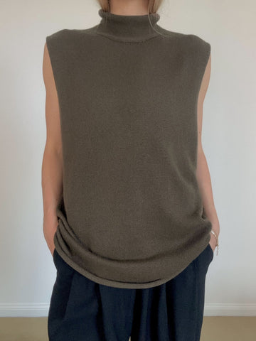 HERMÈS BY MARGIELA SLEEVELESS CASHMERE TURTLENECK