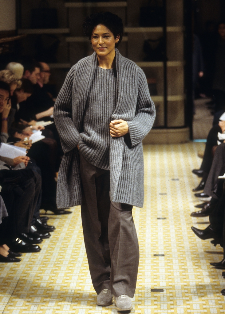 HERMÈS BY MARGIELA AW1999 SLEEVELESS CASHMERE KNIT – MIES HERMÈS BY MARGIELA AW1999 SLEEVELESS CASHMERE KNIT – MIES
