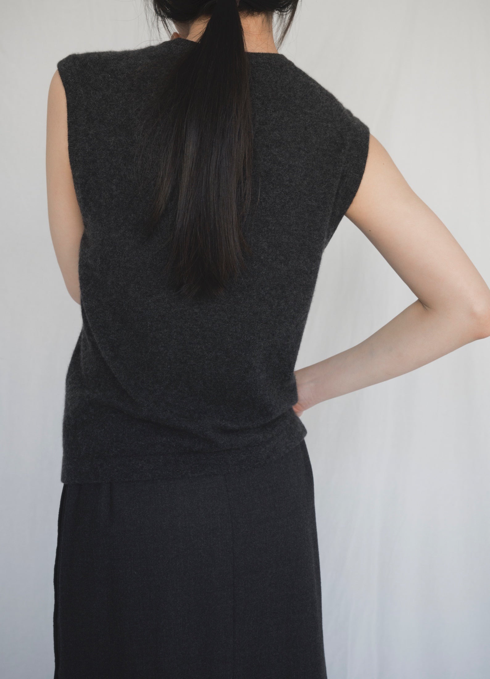 HERMÈS BY MARGIELA CASHMERE VEST – MIES